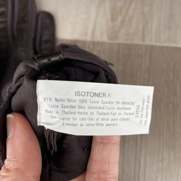 Vintage Isotoner Women's Gloves Granny 1980's - Picture 3 of 4